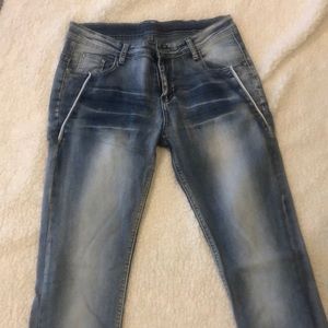 Jeans size M